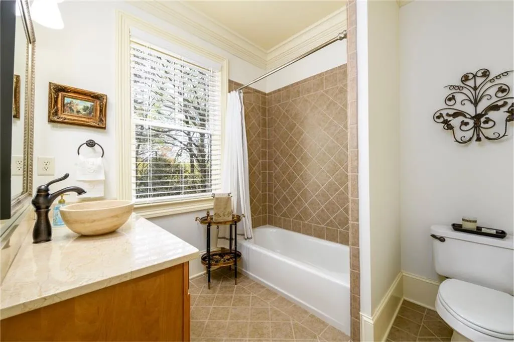 5332 Greenland Road Unit 102, Sandy Springs, Georgia 30342, 4 Bedrooms Bedrooms, ,4 BathroomsBathrooms,Residential,Sold,5332 Greenland Road Unit 102,7193665