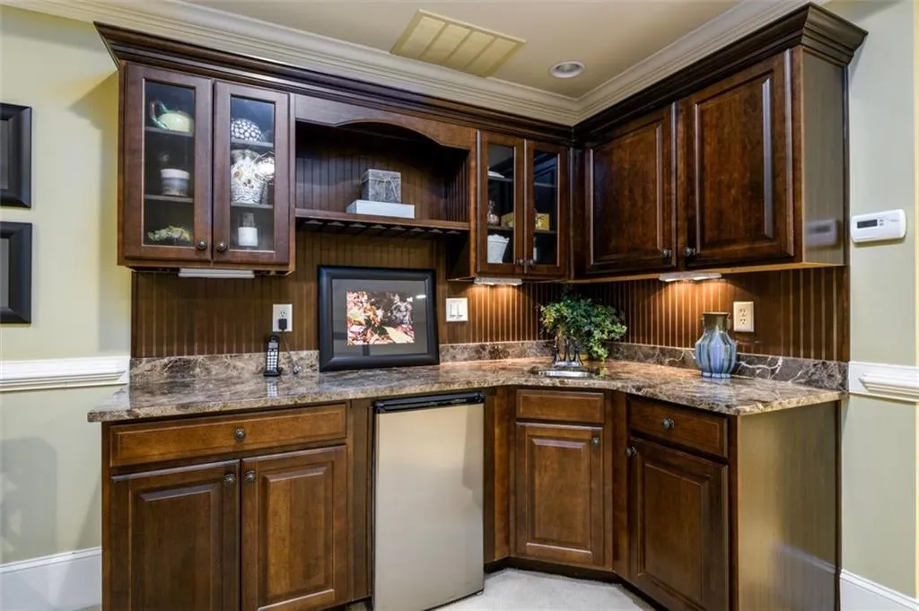 5332 Greenland Road Unit 102, Sandy Springs, Georgia 30342, 4 Bedrooms Bedrooms, ,4 BathroomsBathrooms,Residential,Sold,5332 Greenland Road Unit 102,7193665
