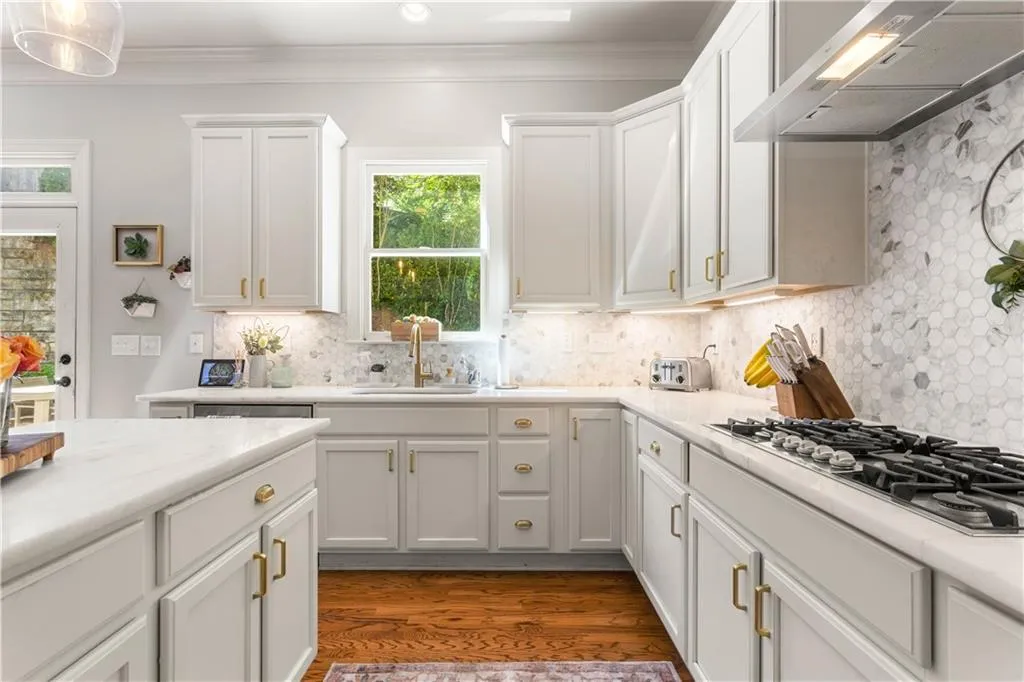 4605 Peachtree Dunwoody Road, Sandy Springs, Georgia 30342, 5 Bedrooms Bedrooms, ,4 BathroomsBathrooms,Residential,Sold,4605 Peachtree Dunwoody Road,7202941