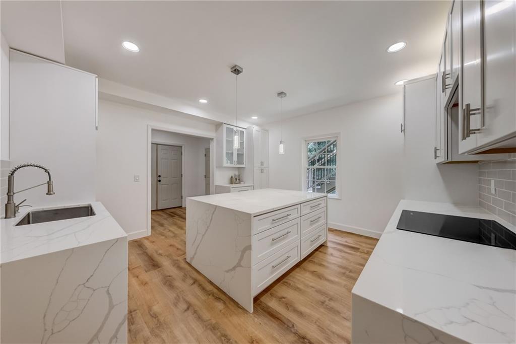 225 Westminster Place, Sandy Springs, Georgia 30350, 5 Bedrooms Bedrooms, ,4 BathroomsBathrooms,Residential,Sold,225 Westminster Place,7249981