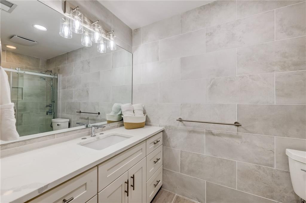 225 Westminster Place, Sandy Springs, Georgia 30350, 5 Bedrooms Bedrooms, ,4 BathroomsBathrooms,Residential,Sold,225 Westminster Place,7249981