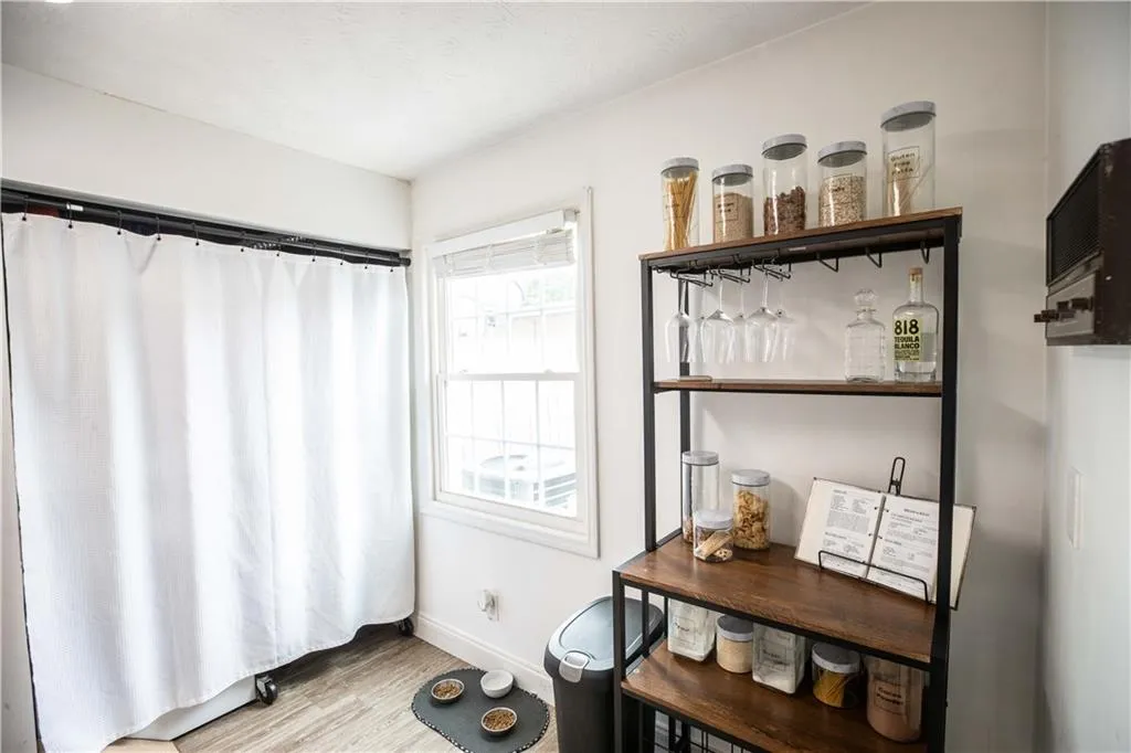 290 Winding River Drive Unit F, Sandy Springs, Georgia 30350, 3 Bedrooms Bedrooms, ,2 BathroomsBathrooms,Residential,Sold,290 Winding River Drive Unit F,7236875 290 Winding River Drive Unit F, Sandy Springs, Georgia 30350, 3 Bedrooms Bedrooms, ,2 BathroomsBathrooms,Residential,Sold,290 Winding River Drive Unit F,7236875