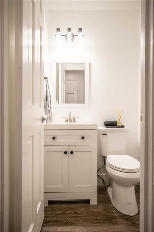 290 Winding River Drive Unit F, Sandy Springs, Georgia 30350, 3 Bedrooms Bedrooms, ,2 BathroomsBathrooms,Residential,Sold,290 Winding River Drive Unit F,7236875 290 Winding River Drive Unit F, Sandy Springs, Georgia 30350, 3 Bedrooms Bedrooms, ,2 BathroomsBathrooms,Residential,Sold,290 Winding River Drive Unit F,7236875