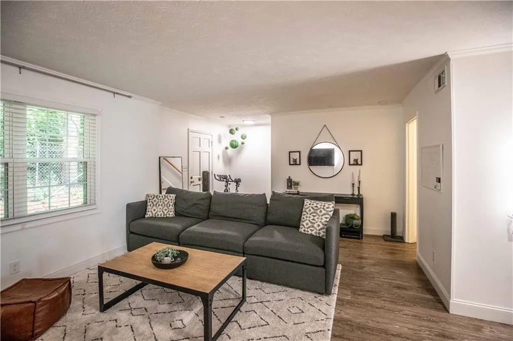 290 Winding River Drive Unit F, Sandy Springs, Georgia 30350, 3 Bedrooms Bedrooms, ,2 BathroomsBathrooms,Residential,Sold,290 Winding River Drive Unit F,7236875 290 Winding River Drive Unit F, Sandy Springs, Georgia 30350, 3 Bedrooms Bedrooms, ,2 BathroomsBathrooms,Residential,Sold,290 Winding River Drive Unit F,7236875