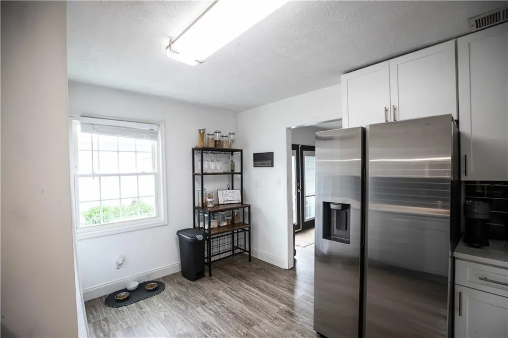 290 Winding River Drive Unit F, Sandy Springs, Georgia 30350, 3 Bedrooms Bedrooms, ,2 BathroomsBathrooms,Residential,Sold,290 Winding River Drive Unit F,7236875 290 Winding River Drive Unit F, Sandy Springs, Georgia 30350, 3 Bedrooms Bedrooms, ,2 BathroomsBathrooms,Residential,Sold,290 Winding River Drive Unit F,7236875