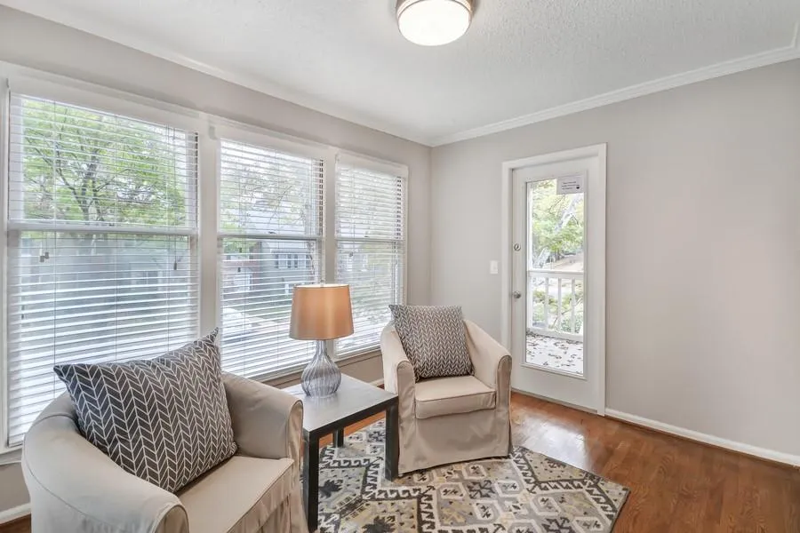 402 Bainbridge Drive, Sandy Springs, Georgia 30327, 2 Bedrooms Bedrooms, ,2 BathroomsBathrooms,Residential,Sold,402 Bainbridge Drive,6638934