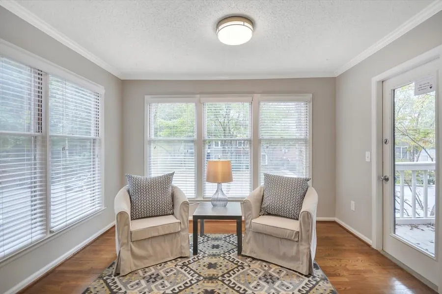 402 Bainbridge Drive, Sandy Springs, Georgia 30327, 2 Bedrooms Bedrooms, ,2 BathroomsBathrooms,Residential,Sold,402 Bainbridge Drive,6638934