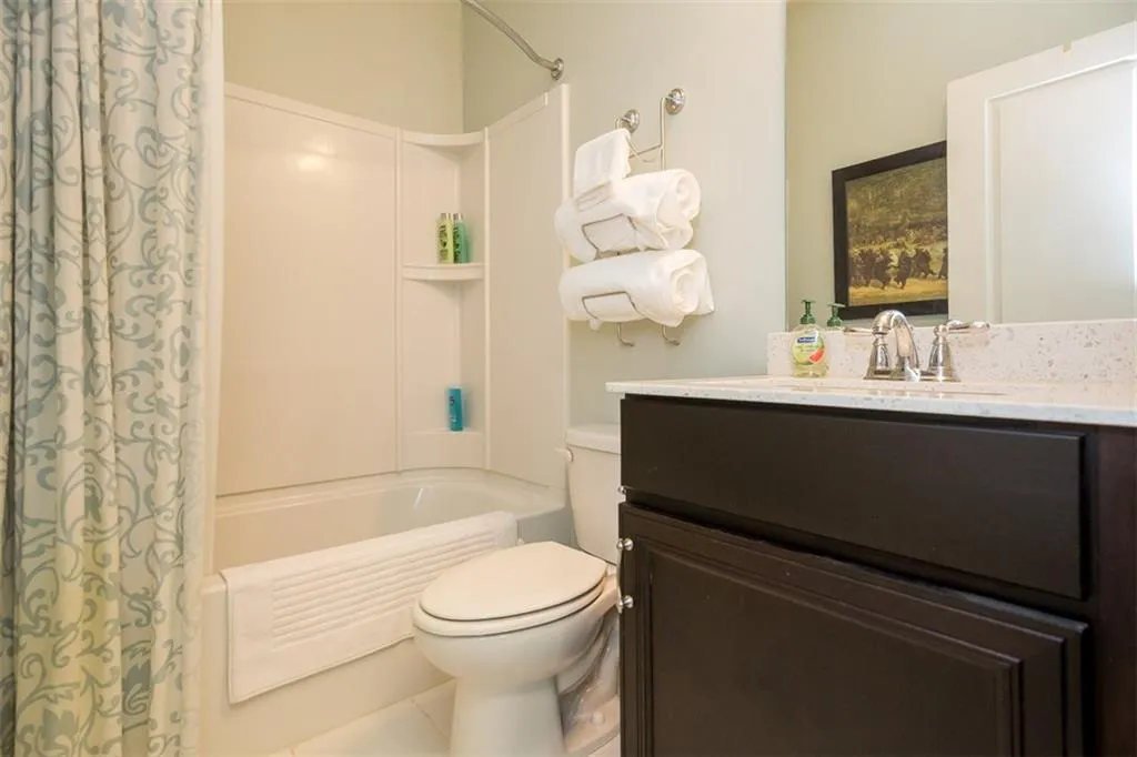7535 Highland Bluff Unit 0, Sandy Springs, Georgia 30328, 3 Bedrooms Bedrooms, ,3 BathroomsBathrooms,Residential,Sold,7535 Highland Bluff Unit 0,5886556