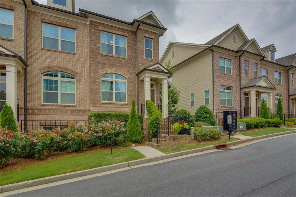 7535 Highland Bluff Unit 0, Sandy Springs, Georgia 30328, 3 Bedrooms Bedrooms, ,3 BathroomsBathrooms,Residential,Sold,7535 Highland Bluff Unit 0,5886556