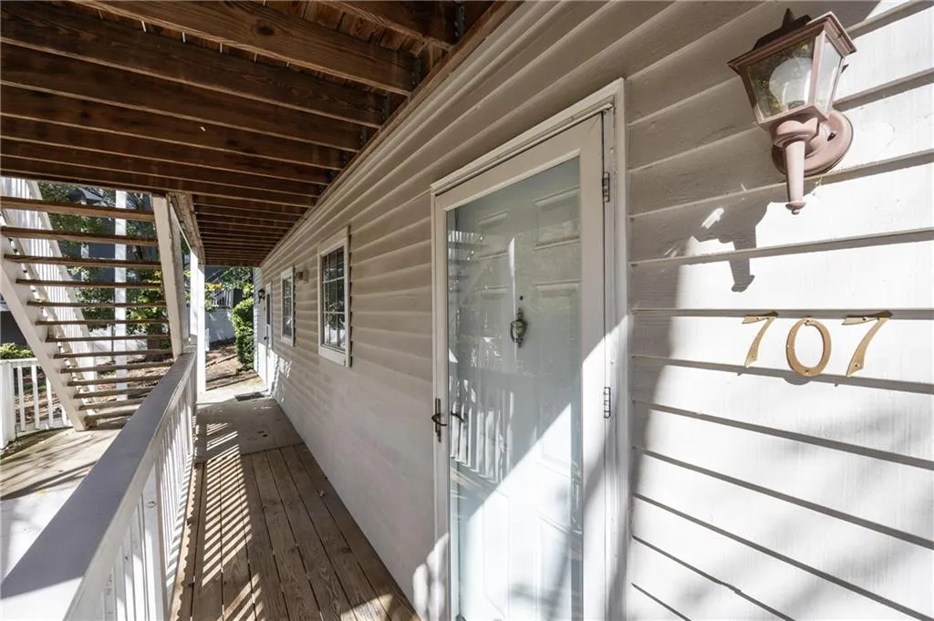 707 Gettysburg Place, Atlanta, Georgia 30350, 2 Bedrooms Bedrooms, ,1 BathroomBathrooms,Residential,For Sale,707 Gettysburg Place,7675420