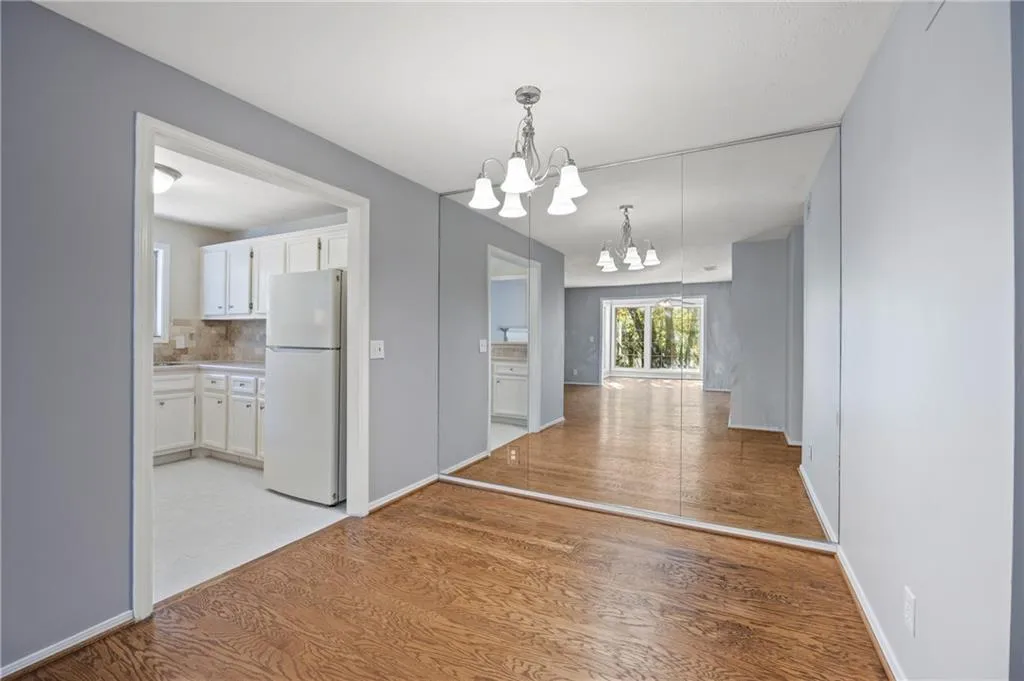 707 Gettysburg Place, Atlanta, Georgia 30350, 2 Bedrooms Bedrooms, ,1 BathroomBathrooms,Residential,For Sale,707 Gettysburg Place,7675420