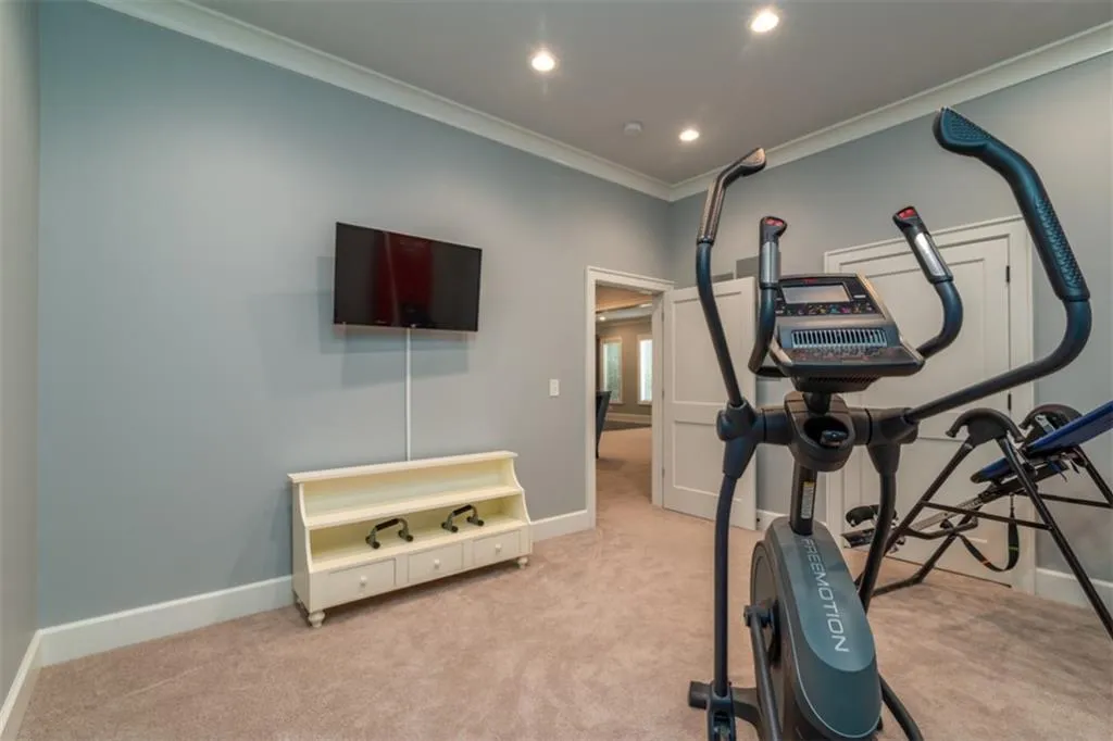 635 Eaton Place, Sandy Springs, Georgia 30350, 5 Bedrooms Bedrooms, ,4 BathroomsBathrooms,Residential,Sold,635 Eaton Place,6875654