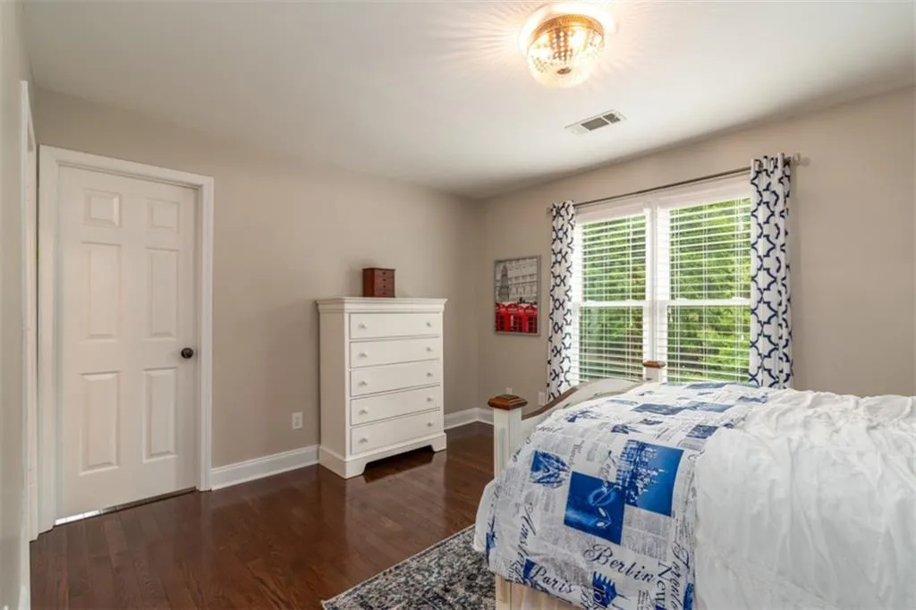 635 Eaton Place, Sandy Springs, Georgia 30350, 5 Bedrooms Bedrooms, ,4 BathroomsBathrooms,Residential,Sold,635 Eaton Place,6875654