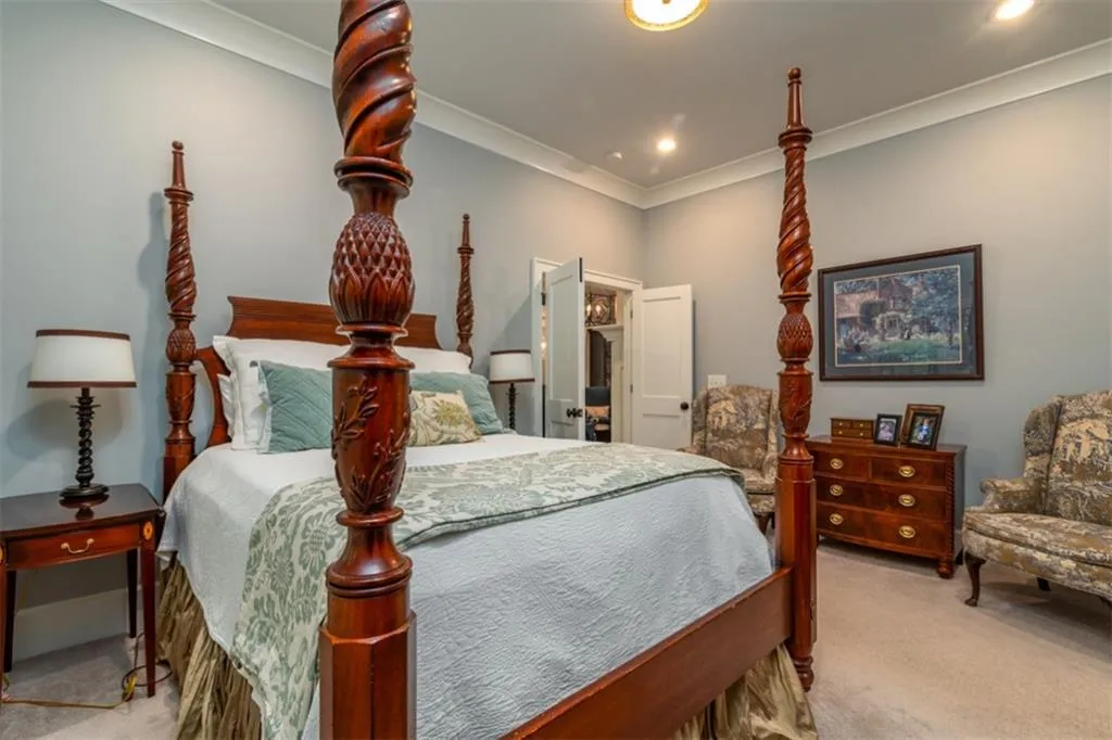635 Eaton Place, Sandy Springs, Georgia 30350, 5 Bedrooms Bedrooms, ,4 BathroomsBathrooms,Residential,Sold,635 Eaton Place,6875654