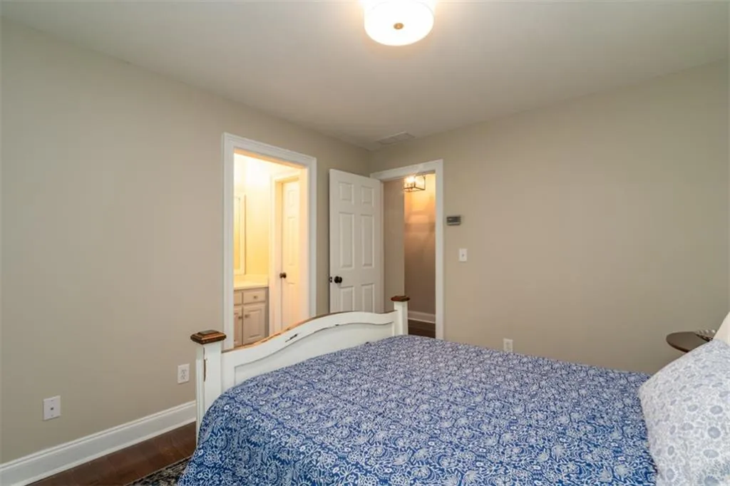 635 Eaton Place, Sandy Springs, Georgia 30350, 5 Bedrooms Bedrooms, ,4 BathroomsBathrooms,Residential,Sold,635 Eaton Place,6875654