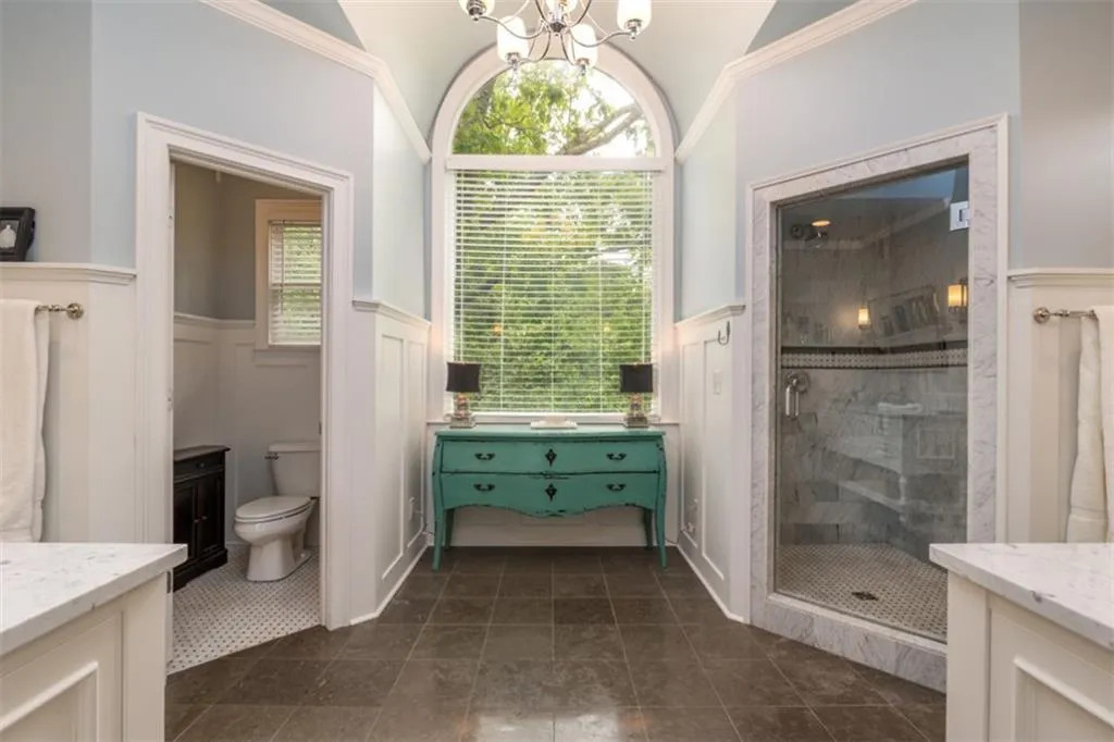 635 Eaton Place, Sandy Springs, Georgia 30350, 5 Bedrooms Bedrooms, ,4 BathroomsBathrooms,Residential,Sold,635 Eaton Place,6875654