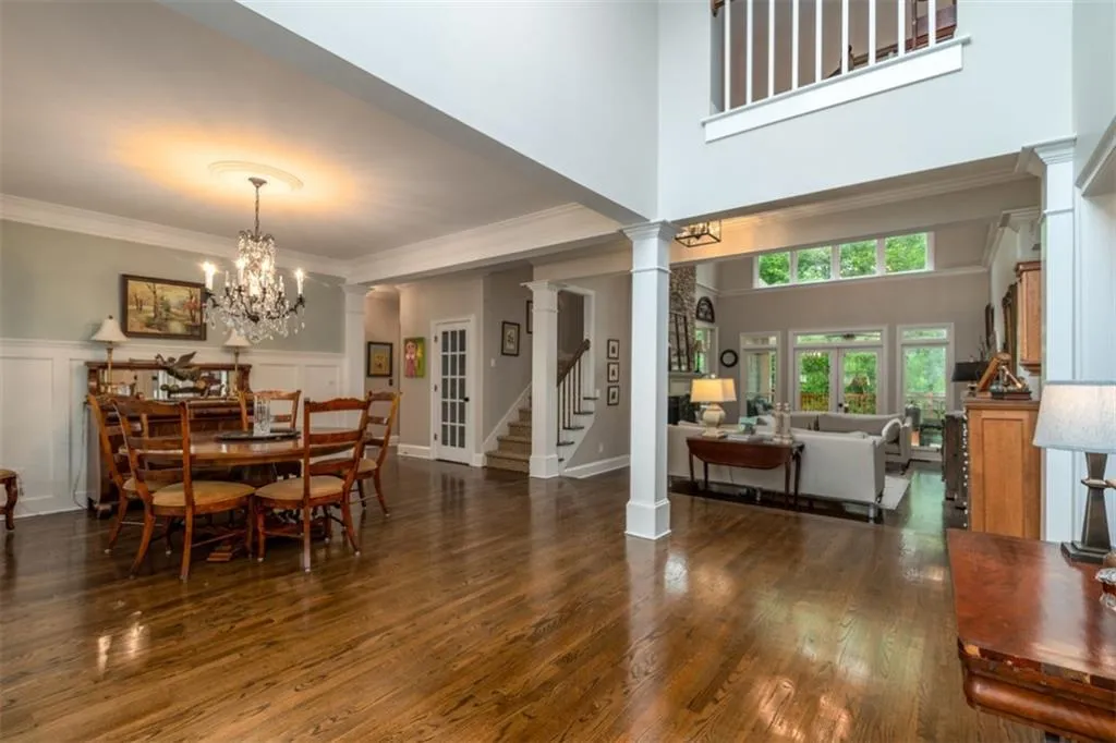 635 Eaton Place, Sandy Springs, Georgia 30350, 5 Bedrooms Bedrooms, ,4 BathroomsBathrooms,Residential,Sold,635 Eaton Place,6875654