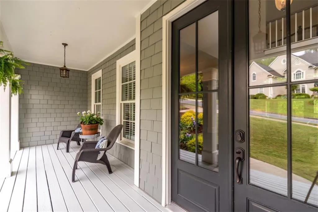 635 Eaton Place, Sandy Springs, Georgia 30350, 5 Bedrooms Bedrooms, ,4 BathroomsBathrooms,Residential,Sold,635 Eaton Place,6875654