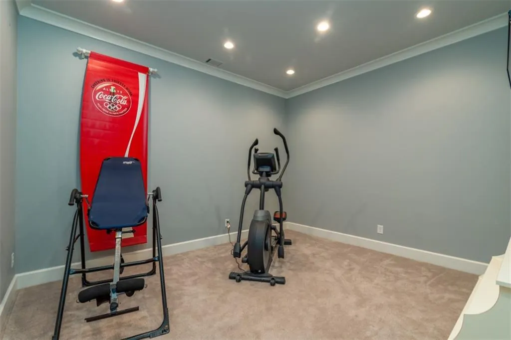 635 Eaton Place, Sandy Springs, Georgia 30350, 5 Bedrooms Bedrooms, ,4 BathroomsBathrooms,Residential,Sold,635 Eaton Place,6875654