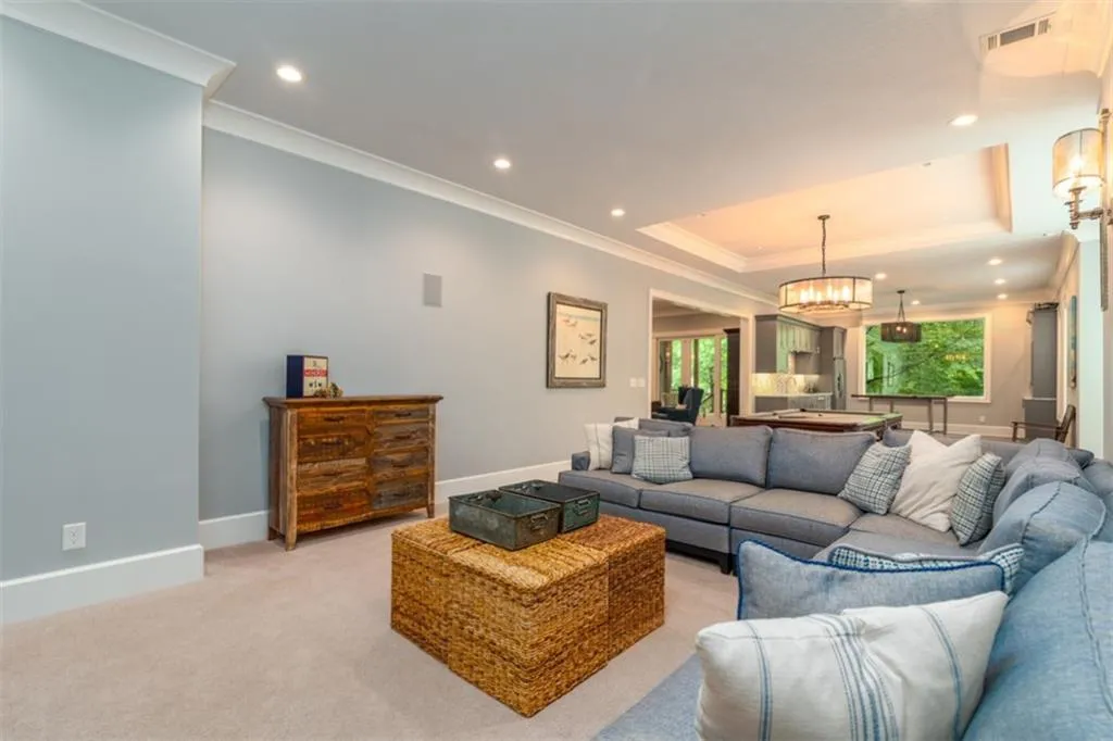 635 Eaton Place, Sandy Springs, Georgia 30350, 5 Bedrooms Bedrooms, ,4 BathroomsBathrooms,Residential,Sold,635 Eaton Place,6875654