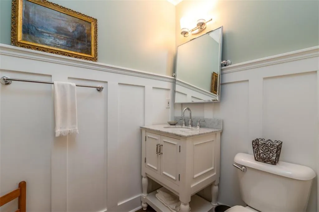 635 Eaton Place, Sandy Springs, Georgia 30350, 5 Bedrooms Bedrooms, ,4 BathroomsBathrooms,Residential,Sold,635 Eaton Place,6875654