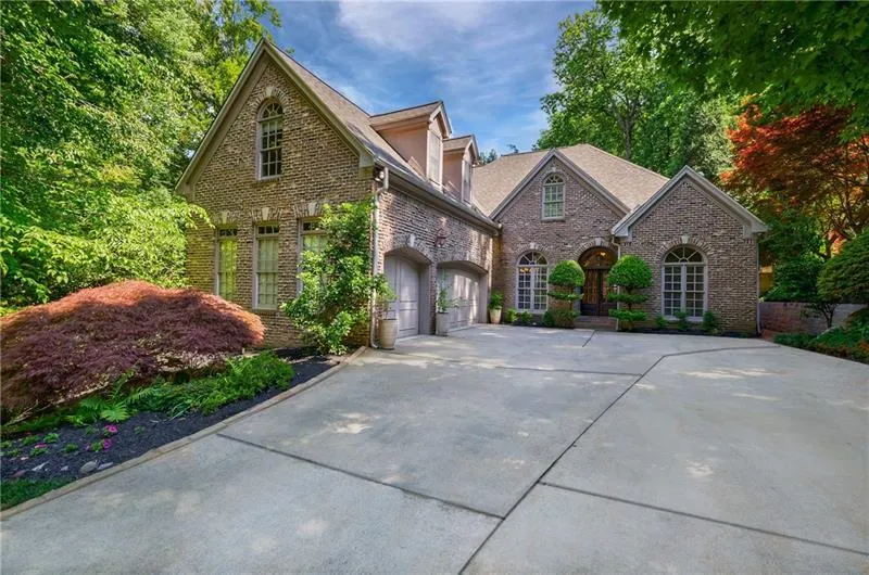 1255 Beech Haven Road N, Atlanta, Georgia 30324, 5 Bedrooms Bedrooms, ,5 BathroomsBathrooms,Residential,For Sale,1255 Beech Haven Road N,7672096