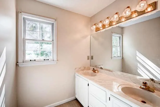 7385 Talbot Colony, Sandy Springs, Georgia 30328, 3 Bedrooms Bedrooms, ,2 BathroomsBathrooms,Residential,Sold,7385 Talbot Colony,5760669