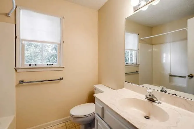 7385 Talbot Colony, Sandy Springs, Georgia 30328, 3 Bedrooms Bedrooms, ,2 BathroomsBathrooms,Residential,Sold,7385 Talbot Colony,5760669