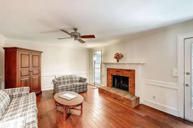 7385 Talbot Colony, Sandy Springs, Georgia 30328, 3 Bedrooms Bedrooms, ,2 BathroomsBathrooms,Residential,Sold,7385 Talbot Colony,5760669