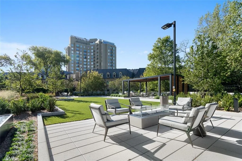 2660 Peachtree Road Nw Unit 19a, Atlanta, Georgia 30305, 1 Bedroom Bedrooms, ,1 BathroomBathrooms,Residential,For Sale,2660 Peachtree Road Nw Unit 19a,7661684 2660 Peachtree Road Nw Unit 19a, Atlanta, Georgia 30305, 1 Bedroom Bedrooms, ,1 BathroomBathrooms,Residential,For Sale,2660 Peachtree Road Nw Unit 19a,7661684