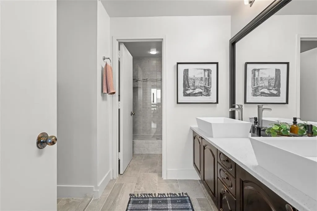 2660 Peachtree Road Nw Unit 19a, Atlanta, Georgia 30305, 1 Bedroom Bedrooms, ,1 BathroomBathrooms,Residential,For Sale,2660 Peachtree Road Nw Unit 19a,7661684 2660 Peachtree Road Nw Unit 19a, Atlanta, Georgia 30305, 1 Bedroom Bedrooms, ,1 BathroomBathrooms,Residential,For Sale,2660 Peachtree Road Nw Unit 19a,7661684