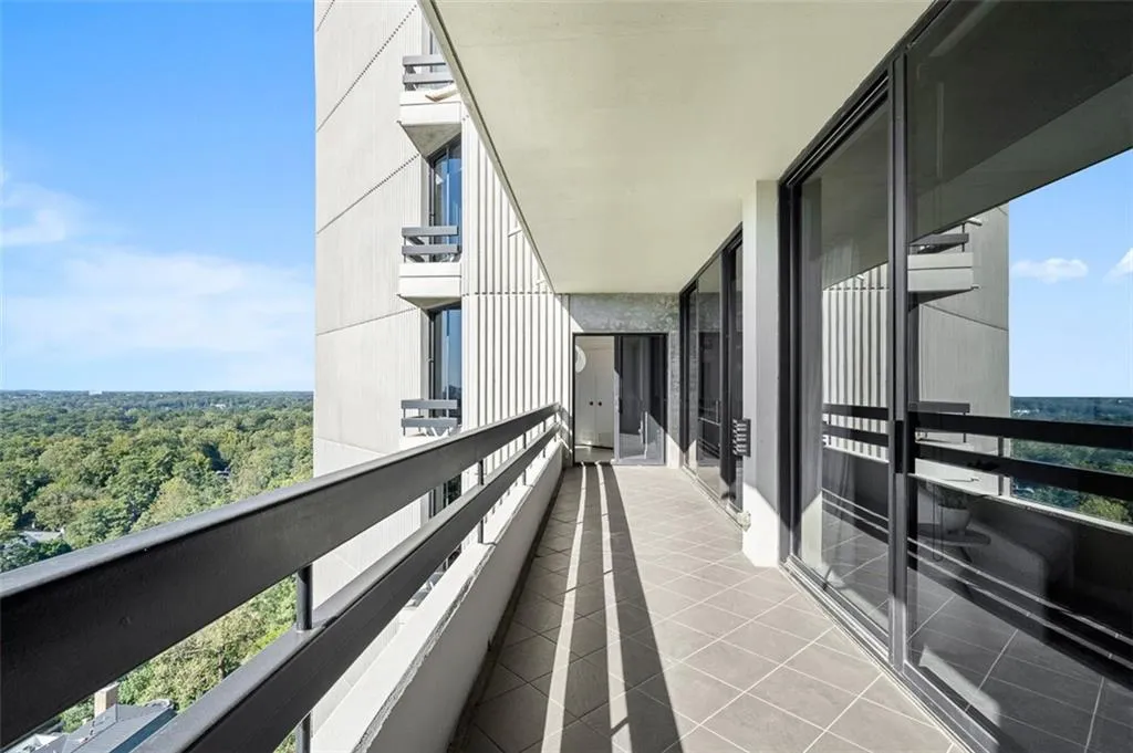 2660 Peachtree Road Nw Unit 19a, Atlanta, Georgia 30305, 1 Bedroom Bedrooms, ,1 BathroomBathrooms,Residential,For Sale,2660 Peachtree Road Nw Unit 19a,7661684 2660 Peachtree Road Nw Unit 19a, Atlanta, Georgia 30305, 1 Bedroom Bedrooms, ,1 BathroomBathrooms,Residential,For Sale,2660 Peachtree Road Nw Unit 19a,7661684