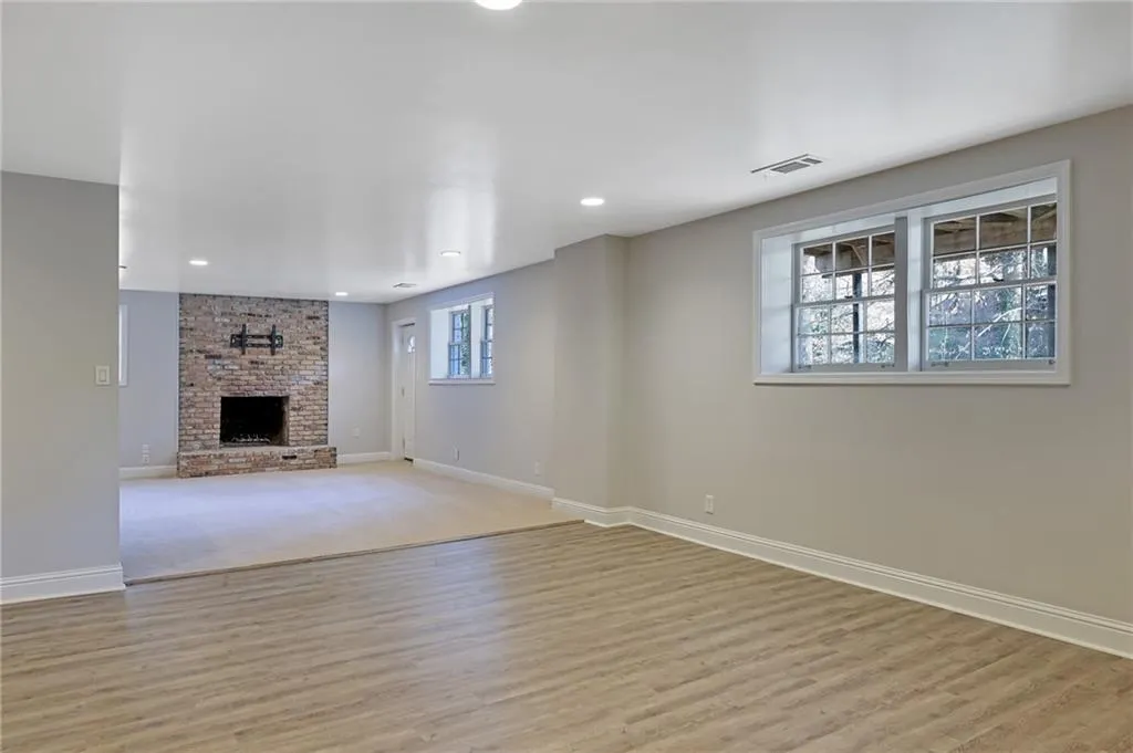 655 Amberidge Trail, Sandy Springs, Georgia 30328, 4 Bedrooms Bedrooms, ,3 BathroomsBathrooms,Residential,Sold,655 Amberidge Trail,6849905