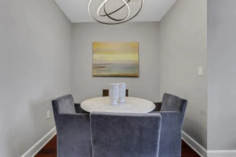325 E Paces Ferry Road Ne Unit 1910, Atlanta, Georgia 30305, 1 Bedroom Bedrooms, ,1 BathroomBathrooms,Residential,For Sale,325 E Paces Ferry Road Ne Unit 1910,7667553