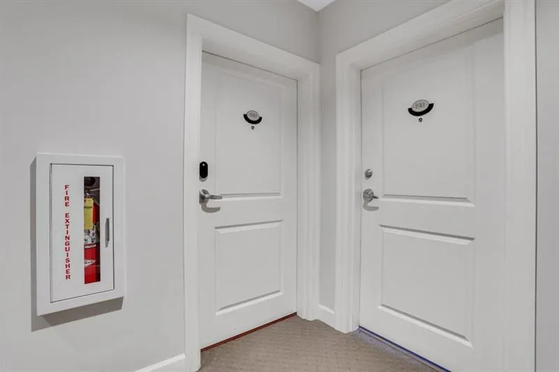 325 E Paces Ferry Road Ne Unit 1910, Atlanta, Georgia 30305, 1 Bedroom Bedrooms, ,1 BathroomBathrooms,Residential,For Sale,325 E Paces Ferry Road Ne Unit 1910,7667553