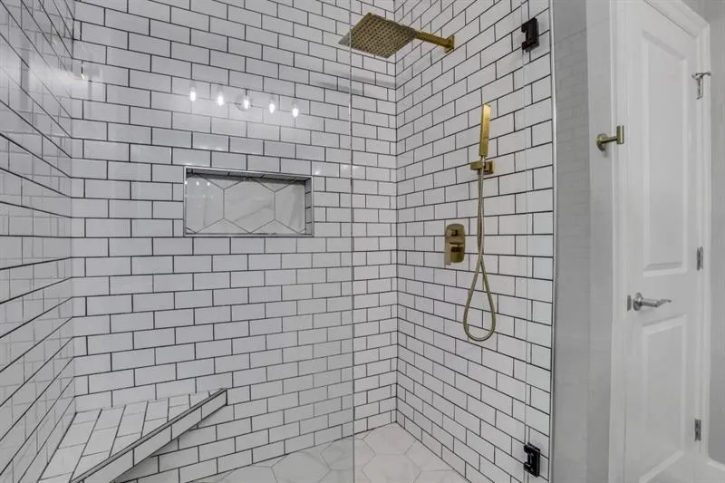 325 E Paces Ferry Road Ne Unit 1910, Atlanta, Georgia 30305, 1 Bedroom Bedrooms, ,1 BathroomBathrooms,Residential,For Sale,325 E Paces Ferry Road Ne Unit 1910,7667553