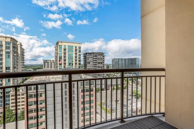 325 E Paces Ferry Road Ne Unit 1910, Atlanta, Georgia 30305, 1 Bedroom Bedrooms, ,1 BathroomBathrooms,Residential,For Sale,325 E Paces Ferry Road Ne Unit 1910,7667553
