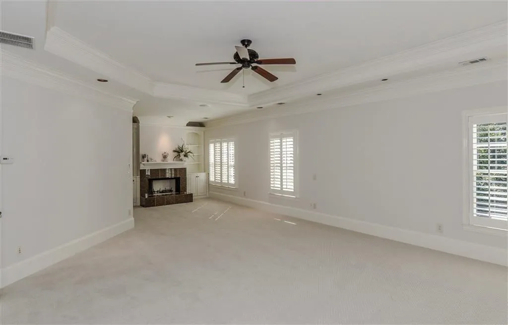 1093 Dunroven Drive, Sandy Springs, Georgia 30342, 4 Bedrooms Bedrooms, ,4 BathroomsBathrooms,Residential,Sold,1093 Dunroven Drive,5755387