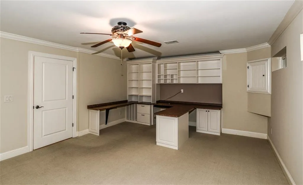 1093 Dunroven Drive, Sandy Springs, Georgia 30342, 4 Bedrooms Bedrooms, ,4 BathroomsBathrooms,Residential,Sold,1093 Dunroven Drive,5755387