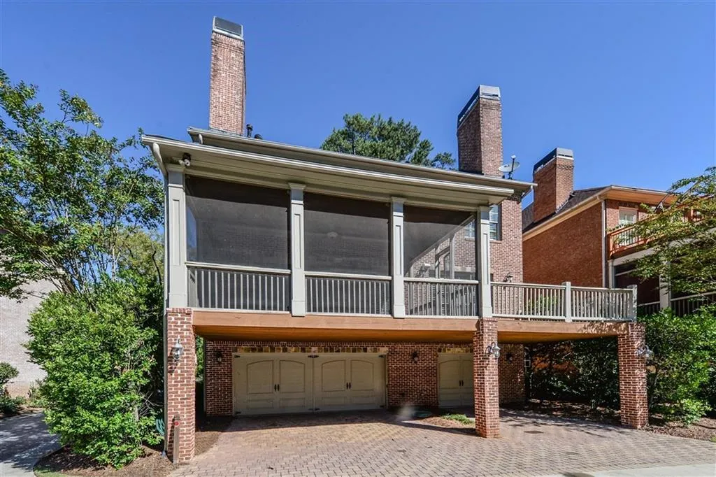 1093 Dunroven Drive, Sandy Springs, Georgia 30342, 4 Bedrooms Bedrooms, ,4 BathroomsBathrooms,Residential,Sold,1093 Dunroven Drive,5755387