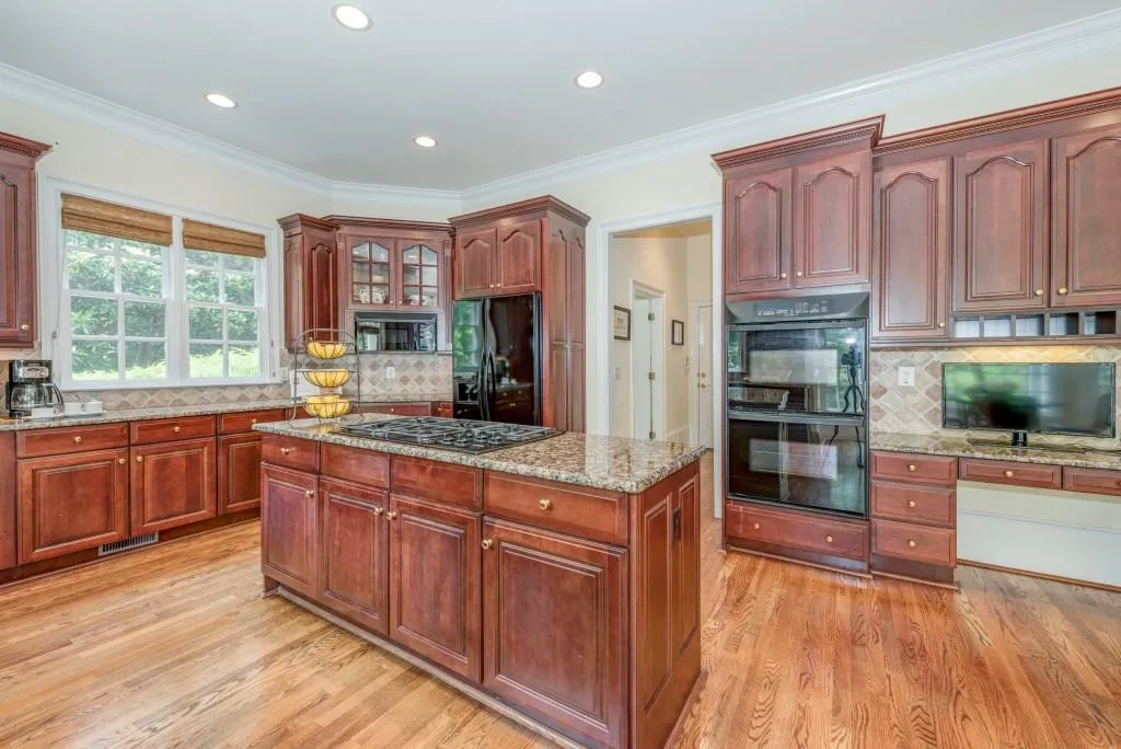4595 Peachtree Dunwoody Road, Atlanta, Georgia 30342, 5 Bedrooms Bedrooms, ,4 BathroomsBathrooms,Residential,Sold,4595 Peachtree Dunwoody Road,5700878