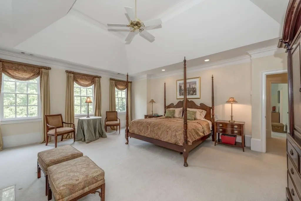 4595 Peachtree Dunwoody Road, Atlanta, Georgia 30342, 5 Bedrooms Bedrooms, ,4 BathroomsBathrooms,Residential,Sold,4595 Peachtree Dunwoody Road,5700878