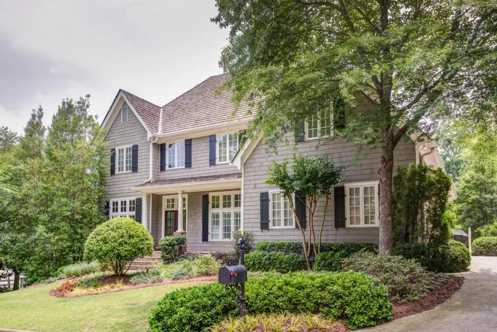 4595 Peachtree Dunwoody Road, Atlanta, Georgia 30342, 5 Bedrooms Bedrooms, ,4 BathroomsBathrooms,Residential,Sold,4595 Peachtree Dunwoody Road,5700878
