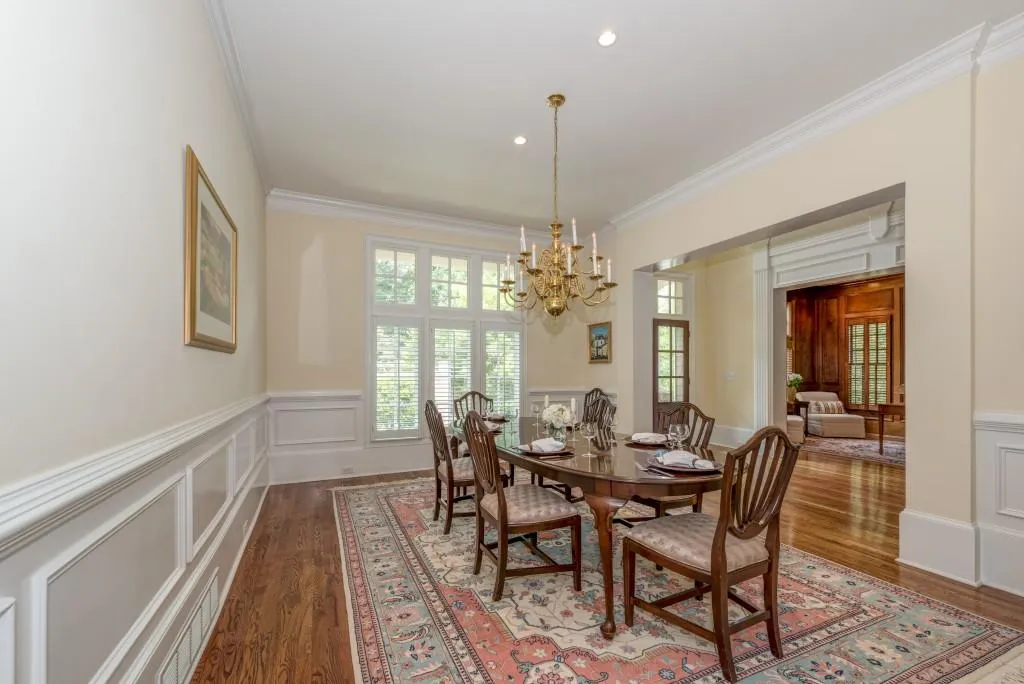 4595 Peachtree Dunwoody Road, Atlanta, Georgia 30342, 5 Bedrooms Bedrooms, ,4 BathroomsBathrooms,Residential,Sold,4595 Peachtree Dunwoody Road,5700878