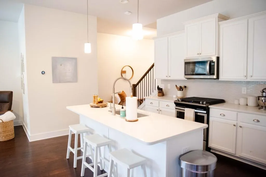 5730 Taylor Way, Sandy Springs, Georgia 30342, 3 Bedrooms Bedrooms, ,2 BathroomsBathrooms,Residential,Sold,5730 Taylor Way,6865869