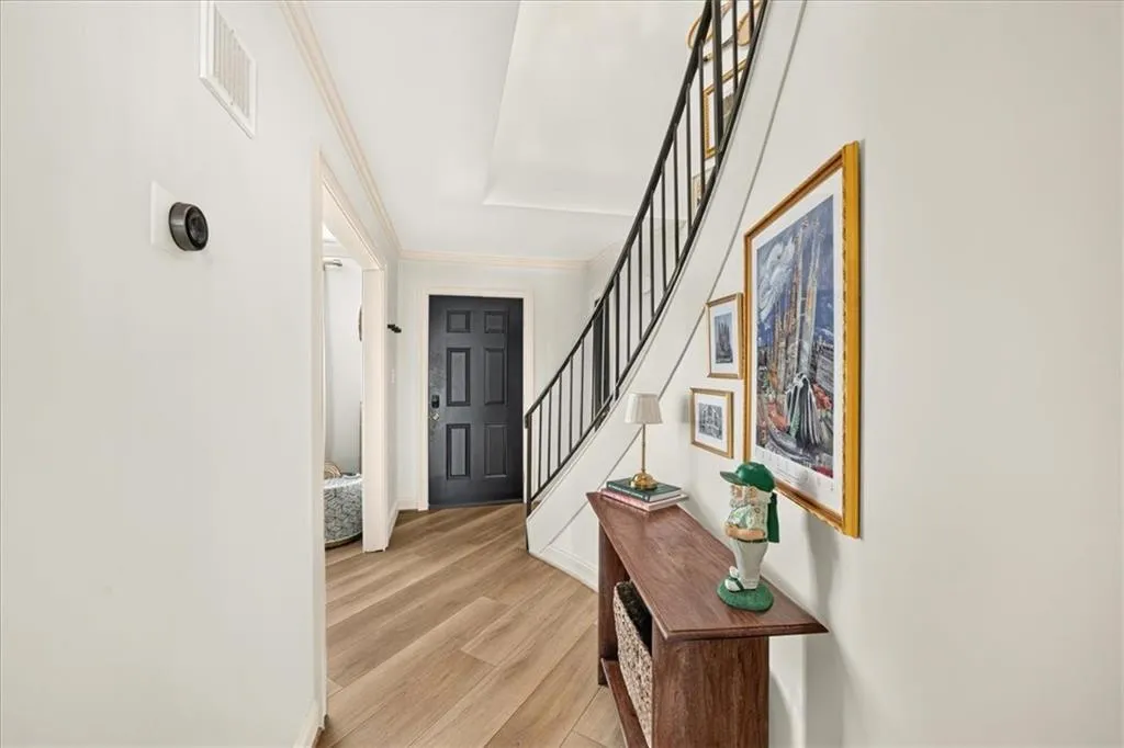 5400 Roswell Road Unit O5, Atlanta, Georgia 30342, 2 Bedrooms Bedrooms, 0 ,1 BathroomBathrooms,Residential,For Sale,5400 Roswell Road Unit O5,7813771