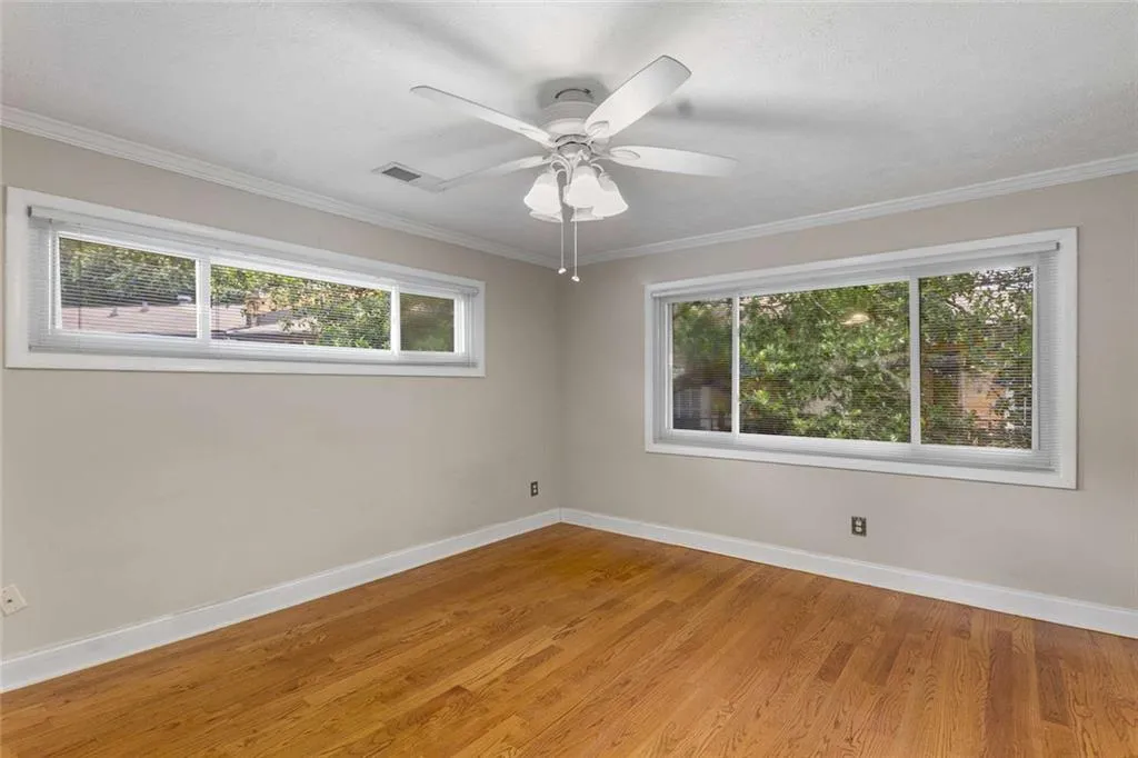 115 Biscayne Drive Nw Unit E3, Atlanta, Georgia 30309, 3 Bedrooms Bedrooms, ,2 BathroomsBathrooms,Residential,For Sale,115 Biscayne Drive Nw Unit E3,7600369