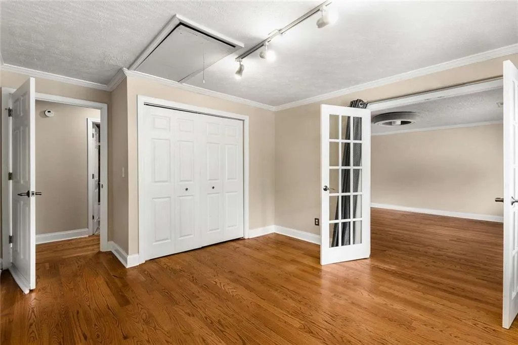 115 Biscayne Drive Nw Unit E3, Atlanta, Georgia 30309, 3 Bedrooms Bedrooms, ,2 BathroomsBathrooms,Residential,For Sale,115 Biscayne Drive Nw Unit E3,7600369