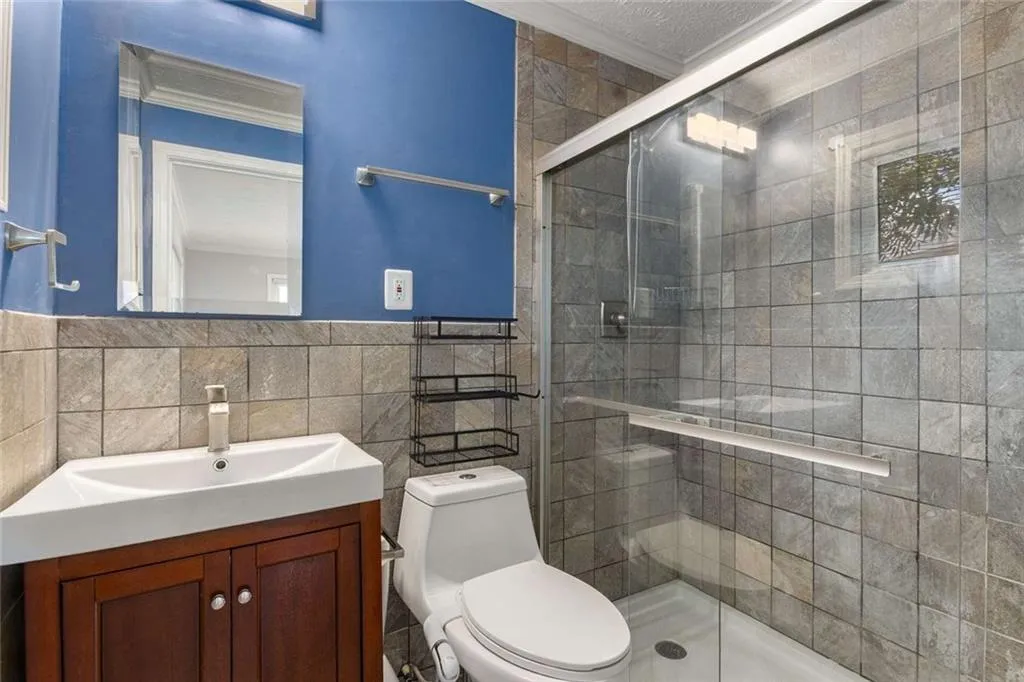 115 Biscayne Drive Nw Unit E3, Atlanta, Georgia 30309, 3 Bedrooms Bedrooms, ,2 BathroomsBathrooms,Residential,For Sale,115 Biscayne Drive Nw Unit E3,7600369