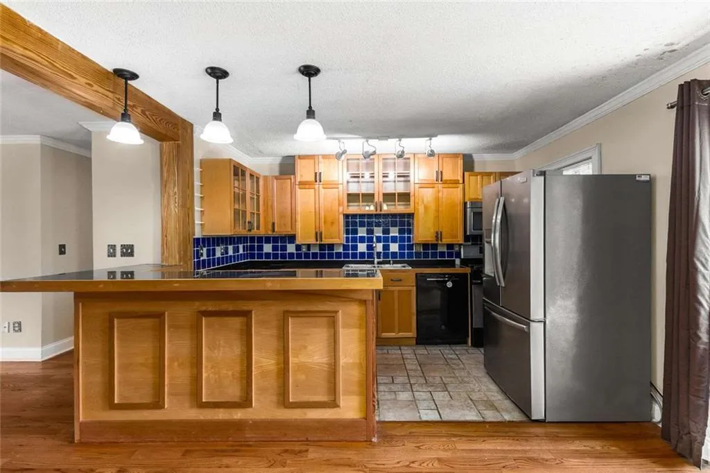 115 Biscayne Drive Nw Unit E3, Atlanta, Georgia 30309, 3 Bedrooms Bedrooms, ,2 BathroomsBathrooms,Residential,For Sale,115 Biscayne Drive Nw Unit E3,7600369